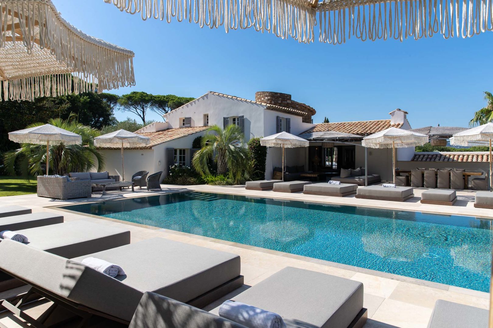 luxury-villa-for-rent-saint-tropez-heated-pool-sea-view