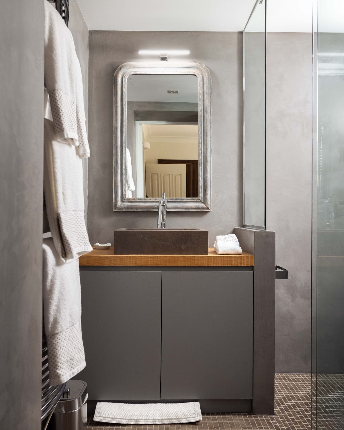 villa-happy-house-saint-tropez-bathroom-2