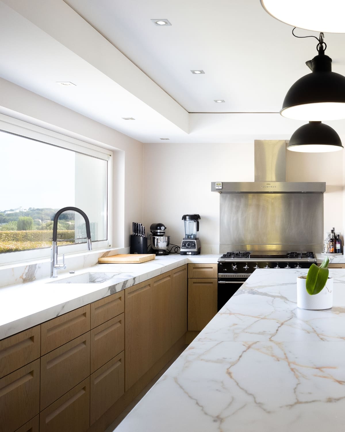 villa-happy-house-saint-tropez-kitchen