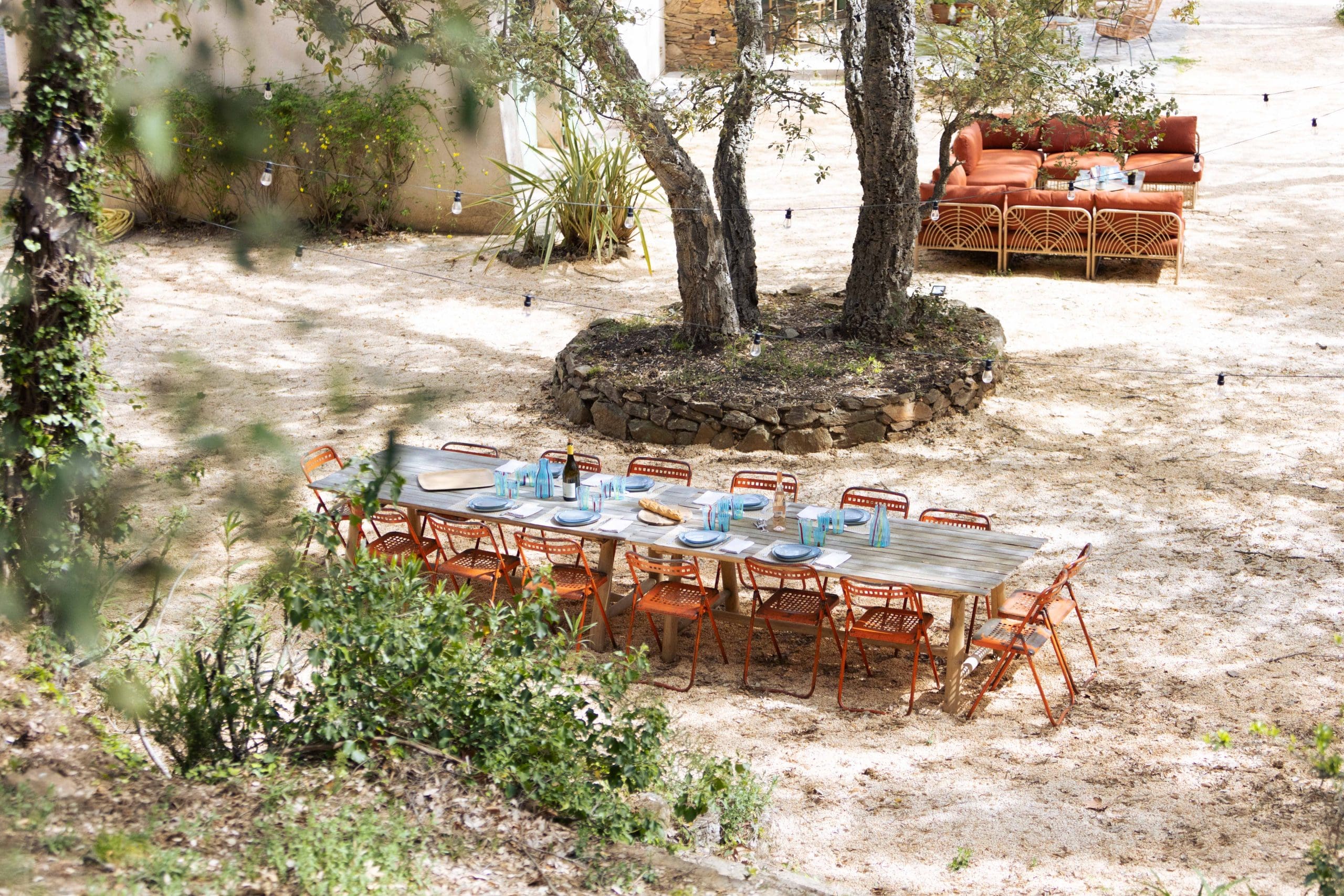 villa-la-vie-en-rose-gassin-nature-view-table2