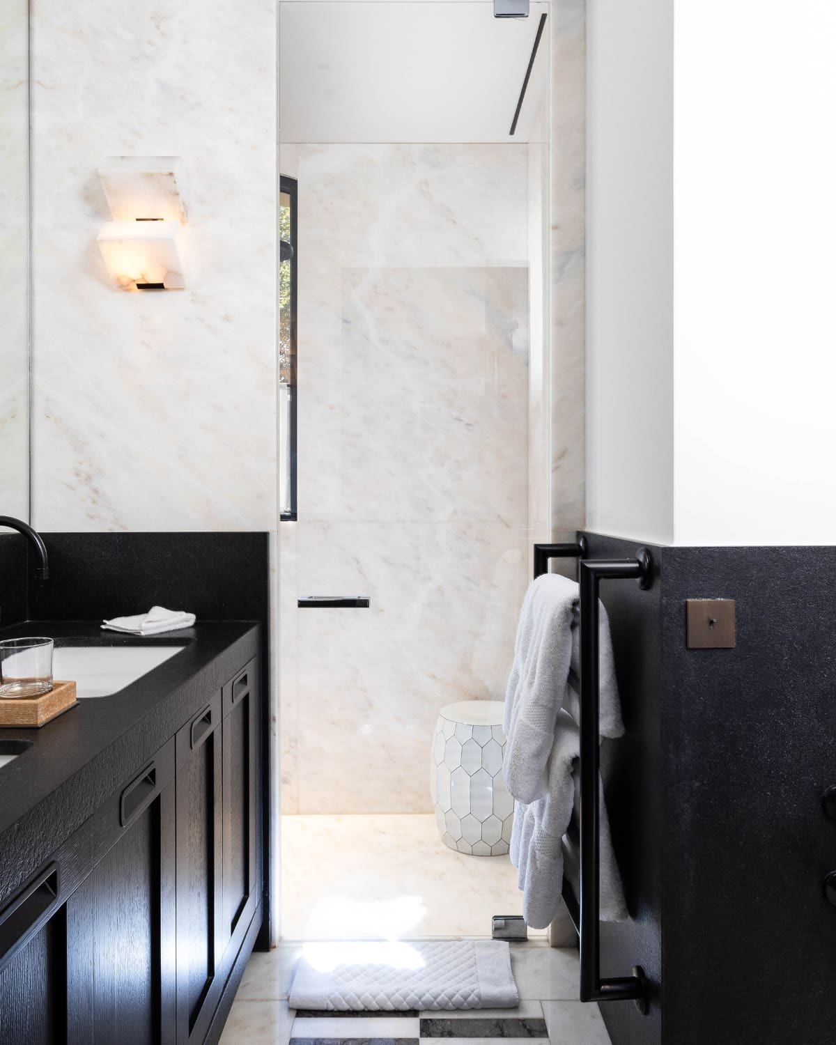 villa-les-gemeaux-les-parcs-de-saint-tropez-bathroom-1